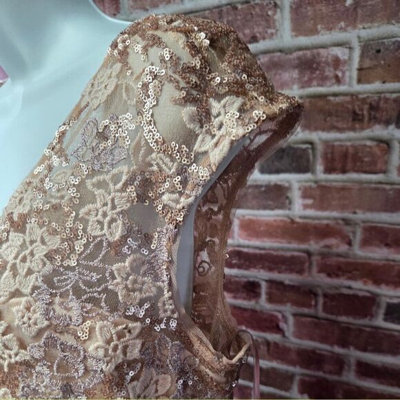 Alex Evenings Gold Lace Maxi Dress 12 - Picture 7 of 8